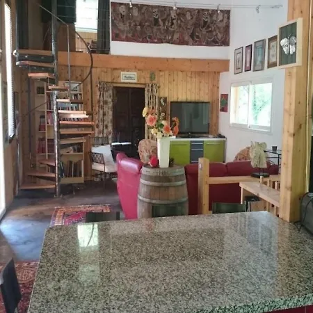 House La Mousset Nyaraló